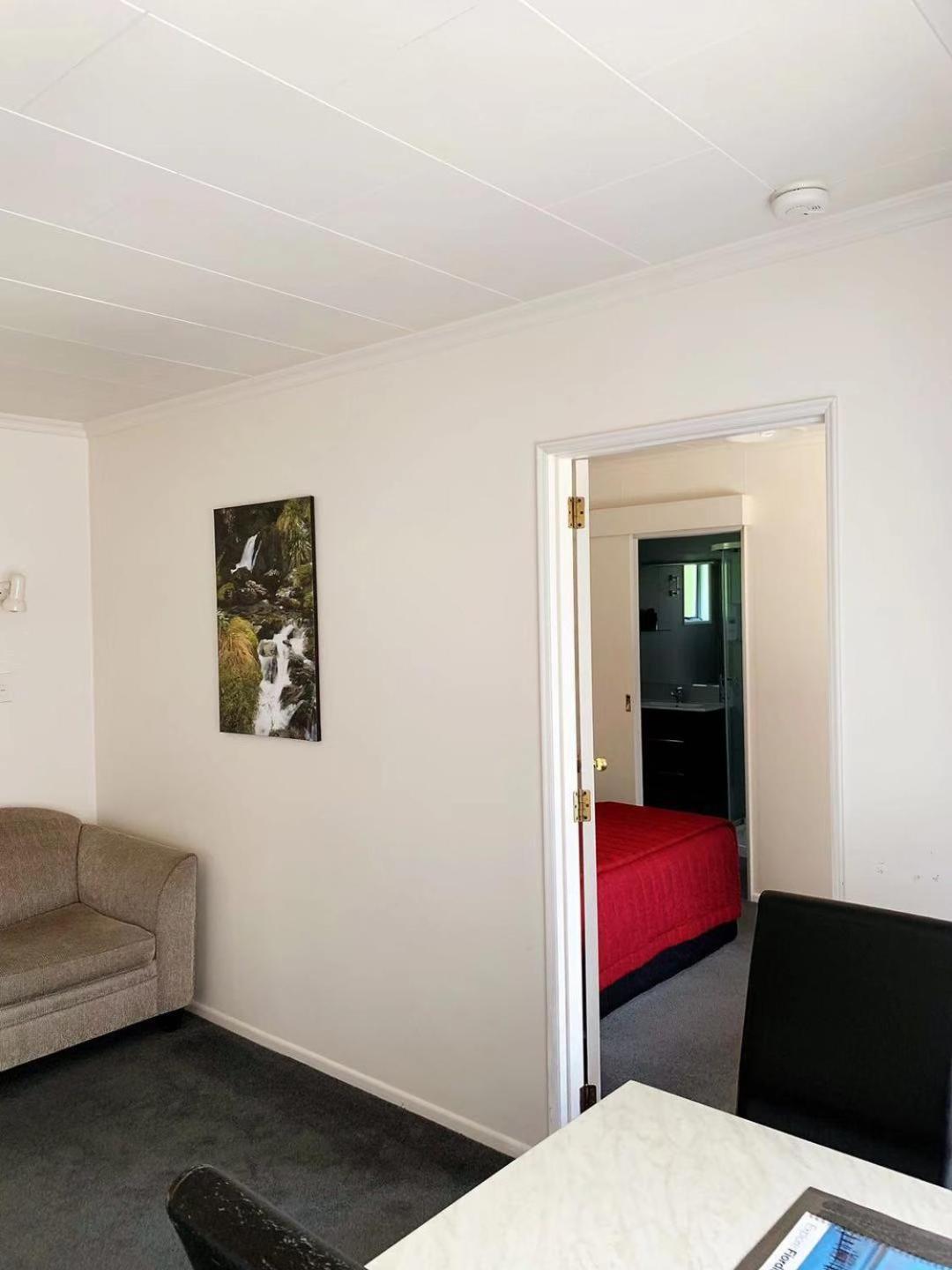 Amber Court Motel Те-Анау Экстерьер фото
